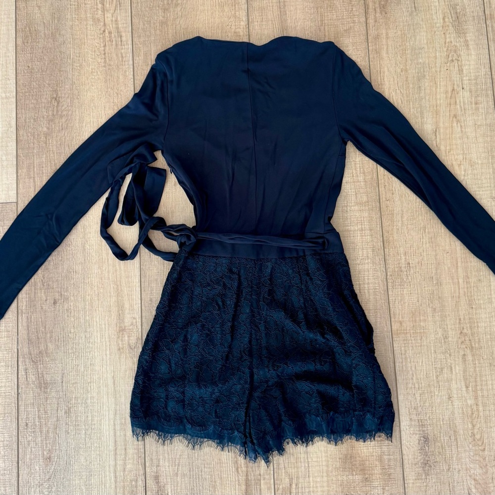Diane Von Furstenberg Tillie Lace Romper Wrap Long Sleeve Size 2 DVF - Picture 7 of 13
